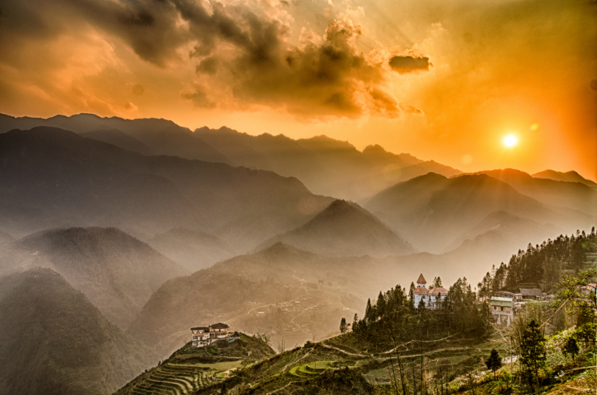 Is Sapa Worth Visiting Image: Golden sunlight turns to dusk over Sapa.